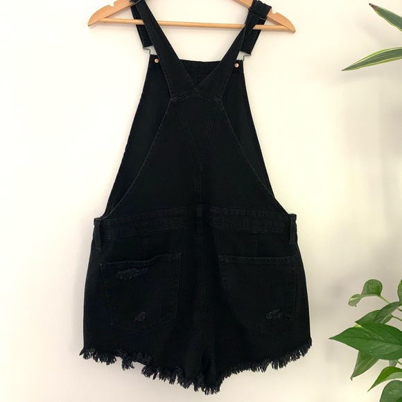Black Overall Shorts - Picture 3 of 6